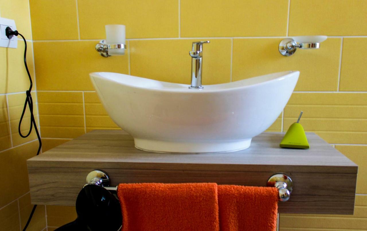 B&B L'Arcobaleno Pula Bagian luar foto