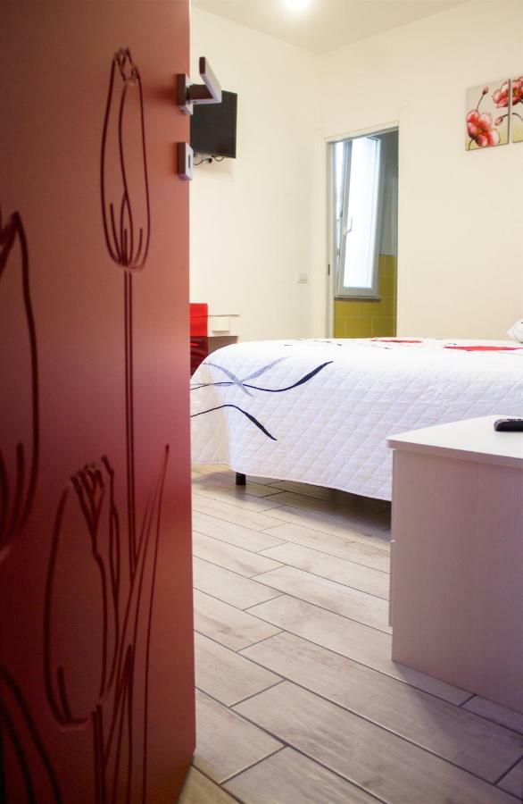 B&B L'Arcobaleno Pula Bagian luar foto